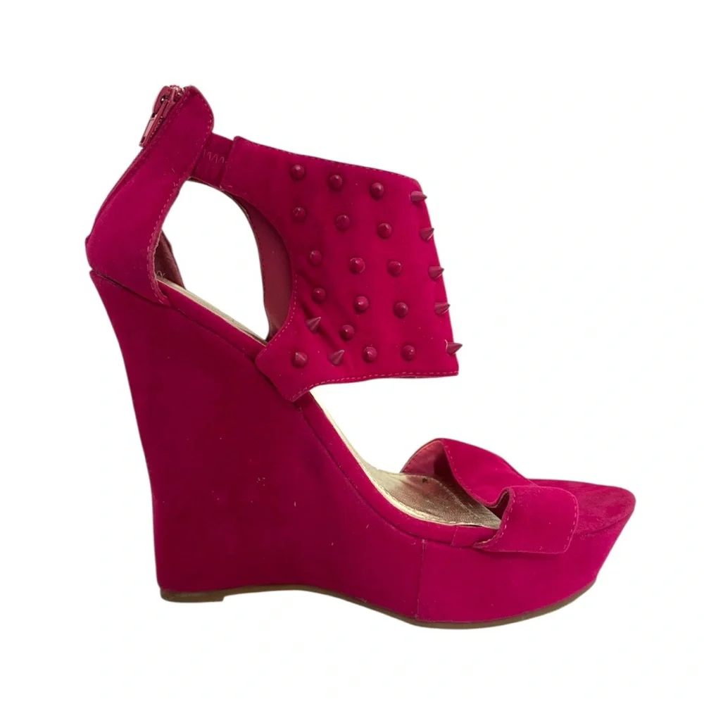 City Snappers Studded Platform Wedges Size 8.5 Spiked Heels Zip Back Rocker Y2K